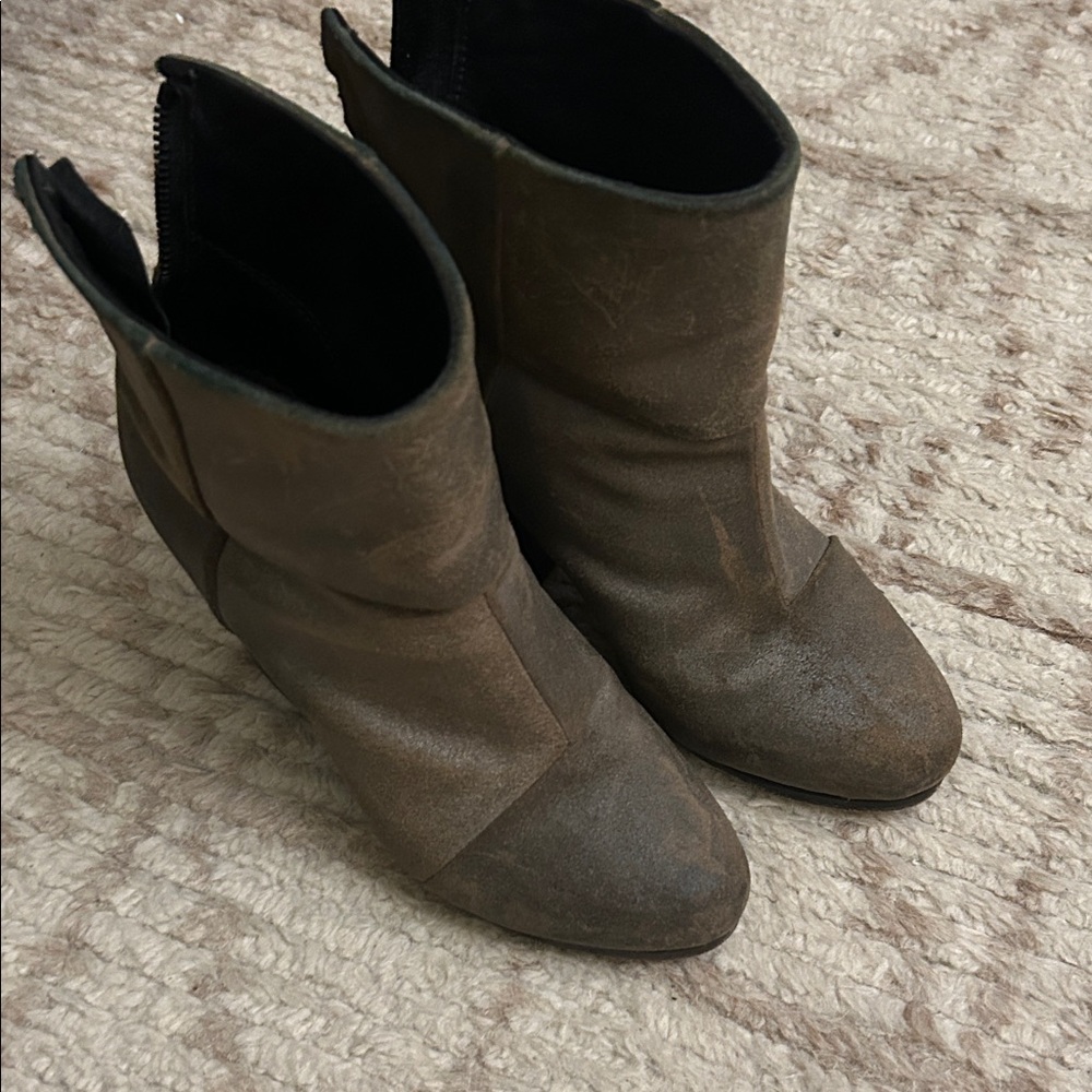 rag & bone Distressed Brown Ankle Booties